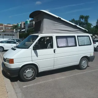 Vehículo camper, furgoneta volkswagen transporter