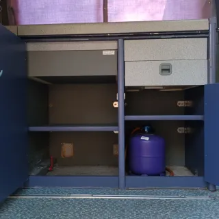 Vehículo camper, furgoneta volkswagen transporter