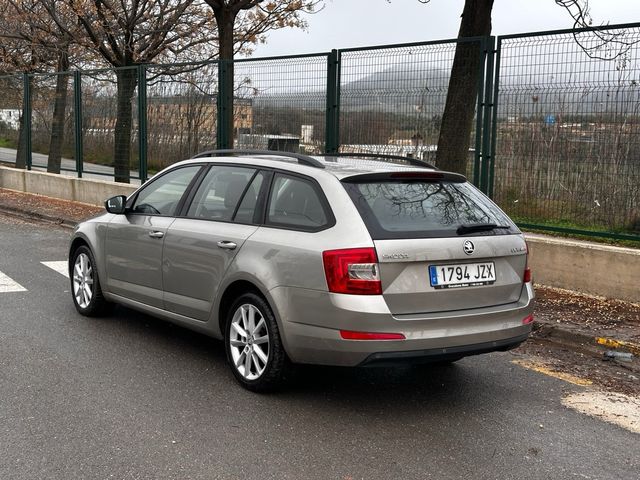 Skoda Octavia Combi 1.6 TDI 110CV – Año 2017 – 298