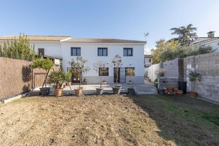 Chalet en venta en Zubia (La)