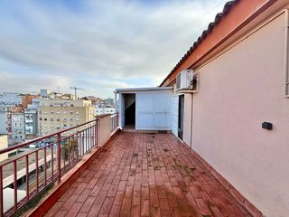 Ático en alquiler en Santa Eulàlia en Hospitalet de Llobregat, L´