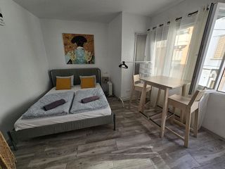 Edificio en venta en Carolinas Bajas en Alicante