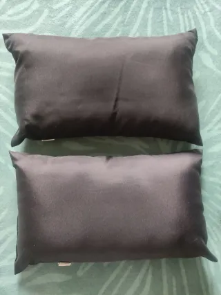 Cuscini Cuore Rosso e Bianco, sfondo nero