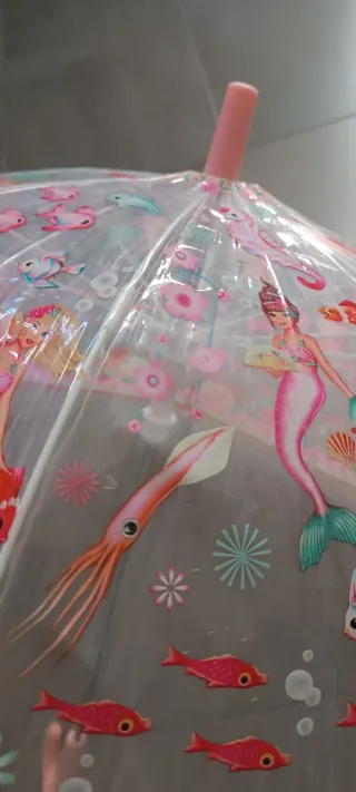 Paraguas infantil transparente con dibujos