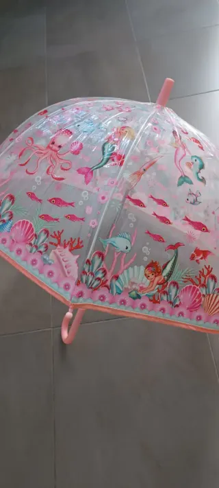Paraguas infantil transparente con dibujos