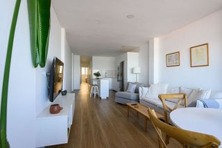 Piso en alquiler en Santa Catalina - Canteras en Palmas de Gran Canaria(Las)