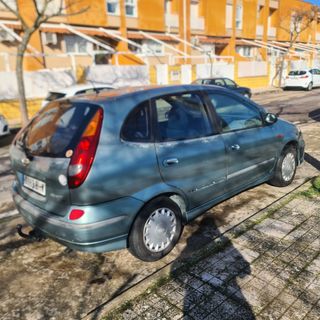 Nissan Almera 2002