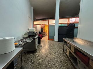 Local comercial en venta en Torrent Ballester en Viladecans