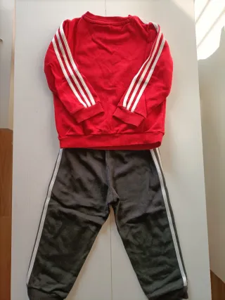 Tuta Adidas bambino rossa e nera
