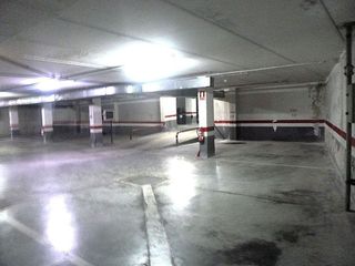 Garaje en alquiler en Ermitagaña - Mendebaldea en Pamplona