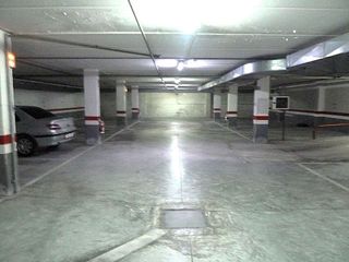 Garaje en alquiler en Ermitagaña - Mendebaldea en Pamplona