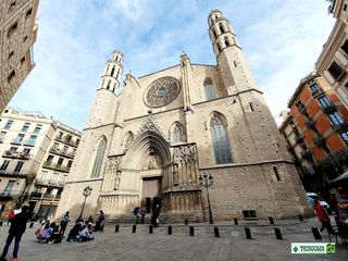 Local comercial en alquiler en Sant Pere, Santa Caterina i la Ribera en Barcelona
