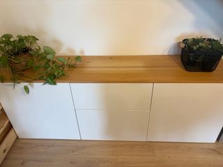 Mueble salón Ikea Besta con madera atentica