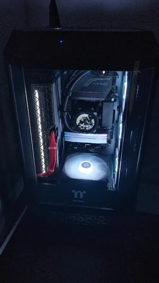 PC Gaming i5 12600K 32GB DDR5 RX 9060XT 16 GB