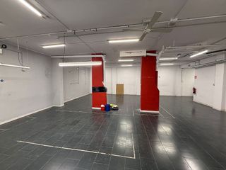 Local comercial en alquiler en El Parc i la Llacuna del Poblenou en Barcelona
