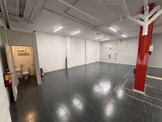 Local comercial en alquiler en El Parc i la Llacuna del Poblenou en Barcelona