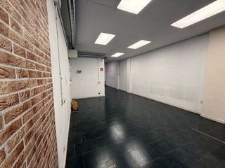 Local comercial en alquiler en El Parc i la Llacuna del Poblenou en Barcelona