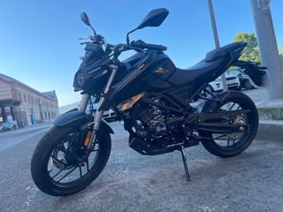 Moto Voge 125R Negra