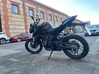 Moto Voge 125R Negra