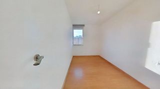 Piso en venta en Bellvitge en Hospitalet de Llobregat, L´