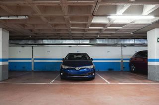 Garaje en alquiler en Zona Teatro Campoamor en Oviedo