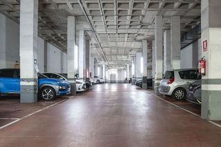 Garaje en alquiler en Zona Teatro Campoamor en Oviedo