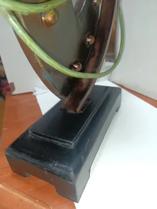 Escultura moderna abstracta