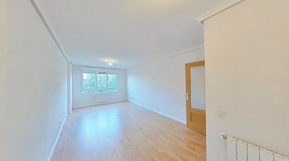 Piso en venta en Veredillas - Juncal - Zarzuela en Torrejón de Ardoz