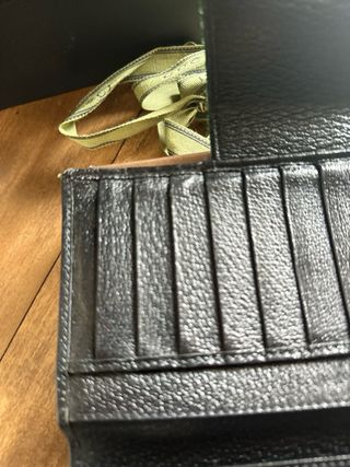 Portafoglio Gucci nero con scatola