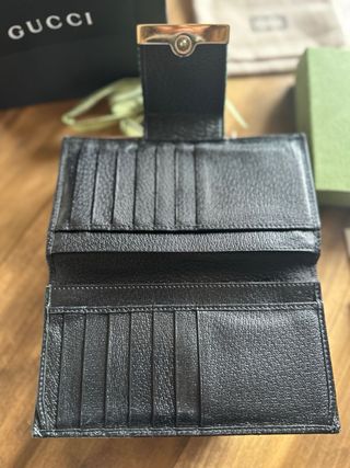 Portafoglio Gucci nero con scatola
