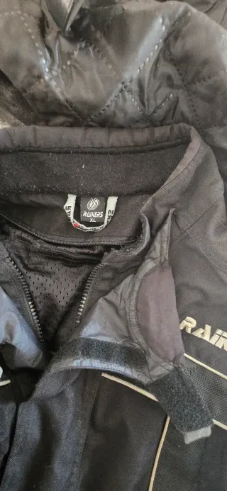 Chaqueta de moto Raiders negra