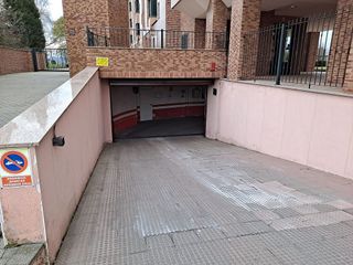 Garaje en alquiler en Buenavista - El Cristo en Oviedo