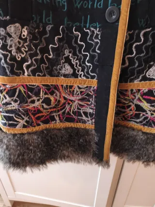 Abrigo Desigual Negro Multicolor