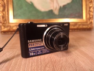 Cámara Digital Samsung ST-76 Roja 16MP HD