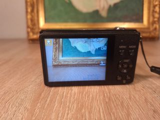 Cámara Digital Samsung ST-76 Roja 16MP HD