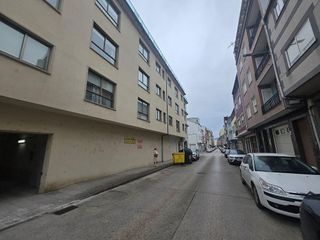 Garaje en venta en Sarria