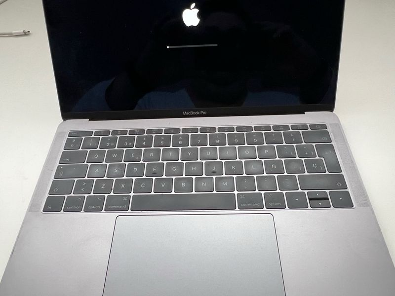 MacBook Pro 2017 Intel i5 8GB afbeelding 6