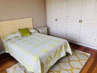 Chalet en alquiler en Pinares de San Antón en Málaga