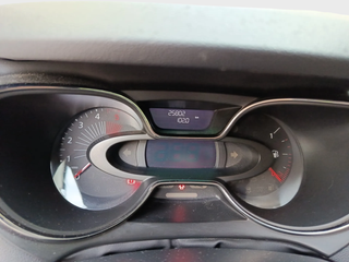 Renault Captur diesel SÓLO 25000KM!