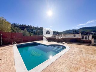 Chalet en venta en Vallirana