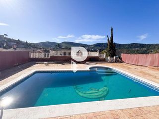 Chalet en venta en Vallirana