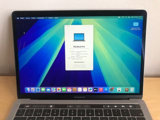 MacBook Pro 13 2019 Touch Bar