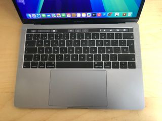 MacBook Pro 13 2019 Touch Bar