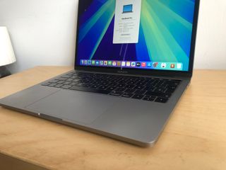MacBook Pro 13 2019 Touch Bar