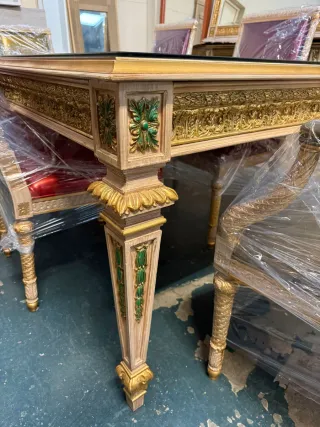 Mueble de salón comedor con espejo