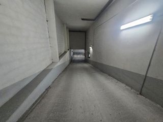 Garaje en venta en Sarria