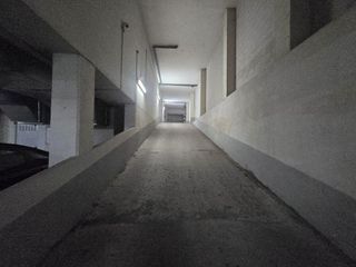 Garaje en venta en Sarria