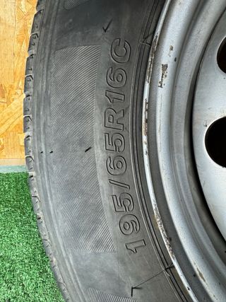 Llanta neumatico Firestone 195/65 R16C vito w639