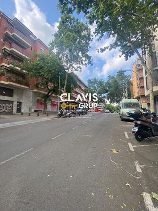 Garaje en alquiler en La Prosperitat en Barcelona