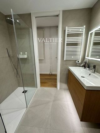 Piso en alquiler en Almagro en Madrid